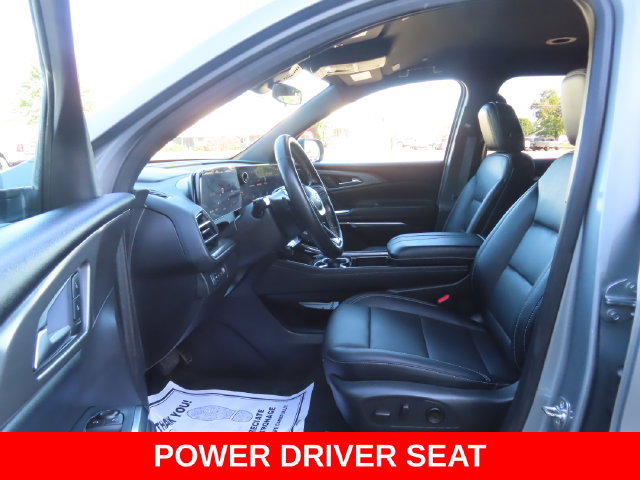 Used 2026 Chevrolet Traverse LT AWD/4WD image 18