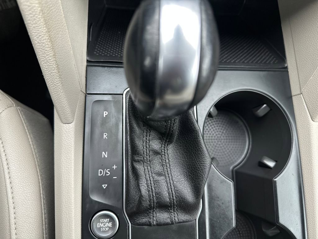 Used 2019 Volkswagen Atlas SE w/ Panoramic Sunroof Package image 12