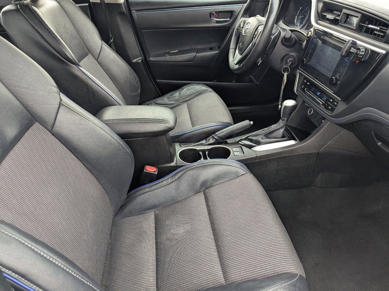 Used 2019 Toyota Corolla SE image 9