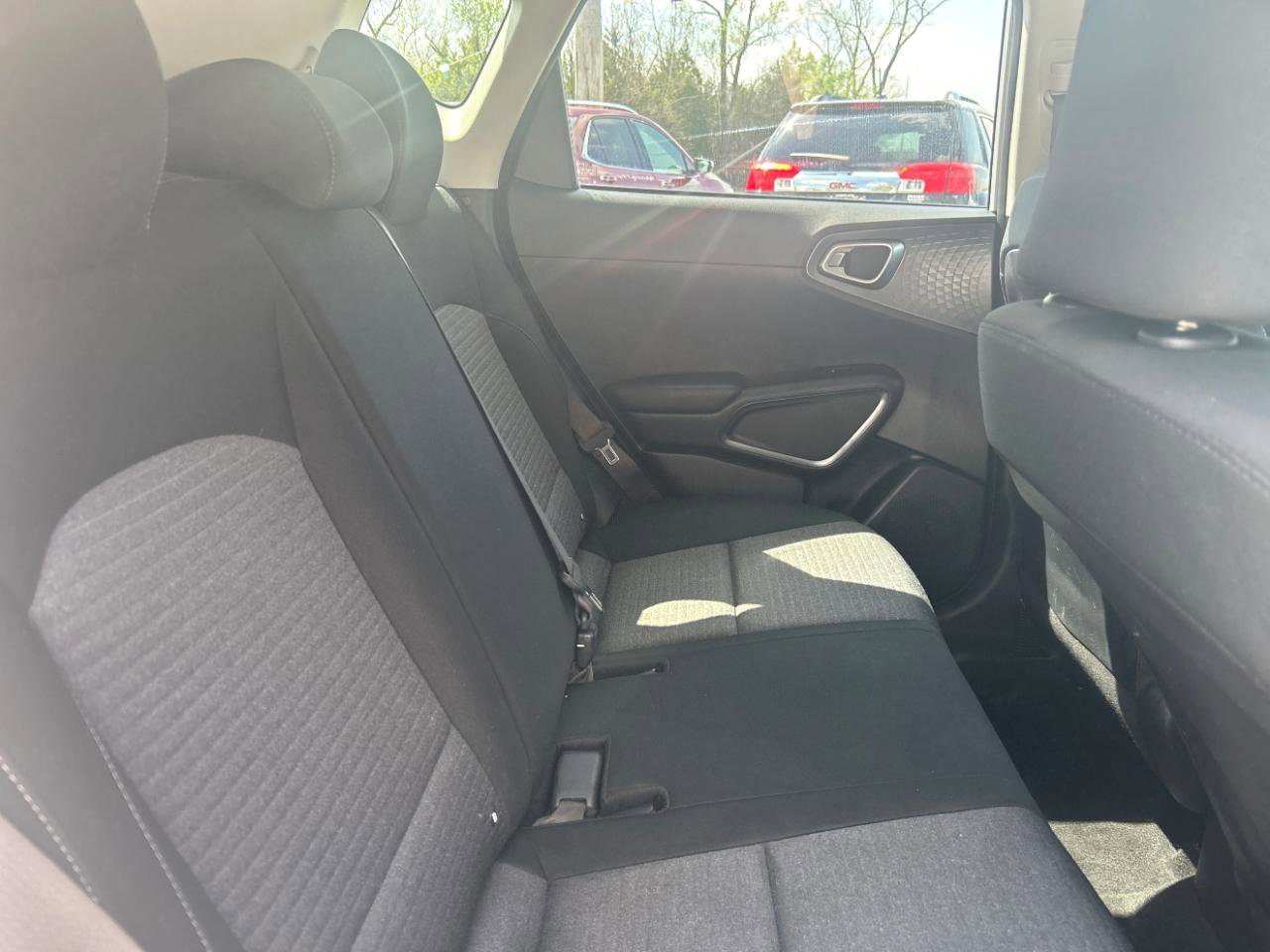 Used 2020 Kia Soul S image 22