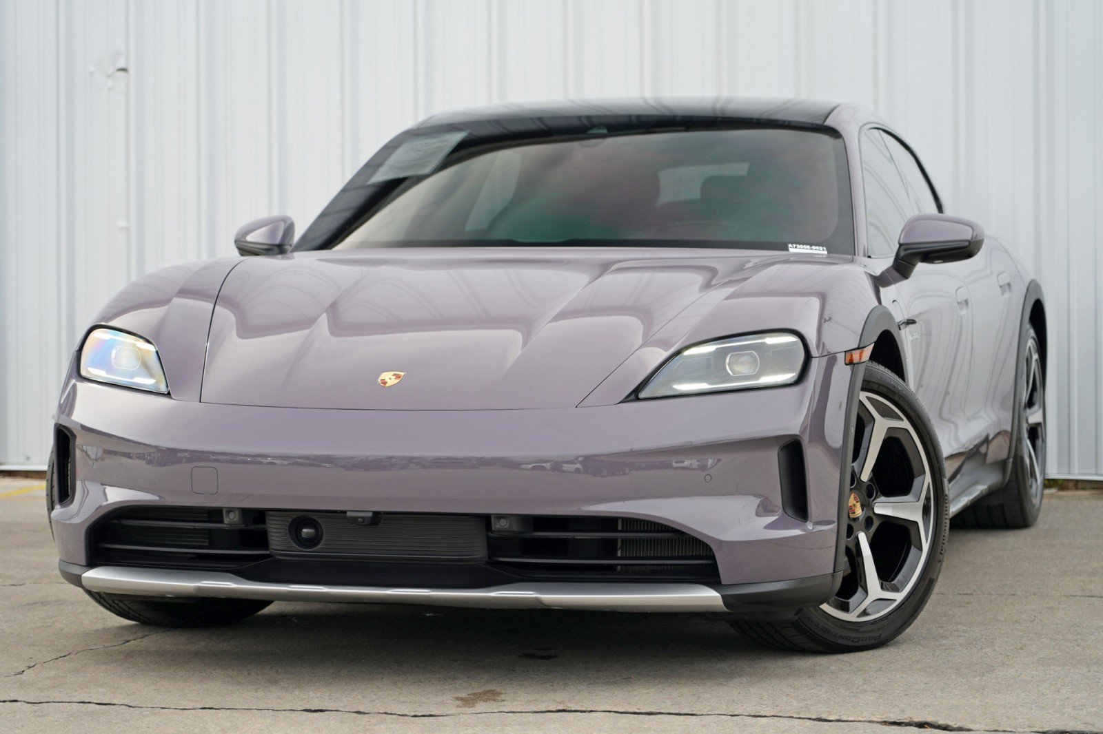 Used 2025 Porsche Taycan 4S image 3