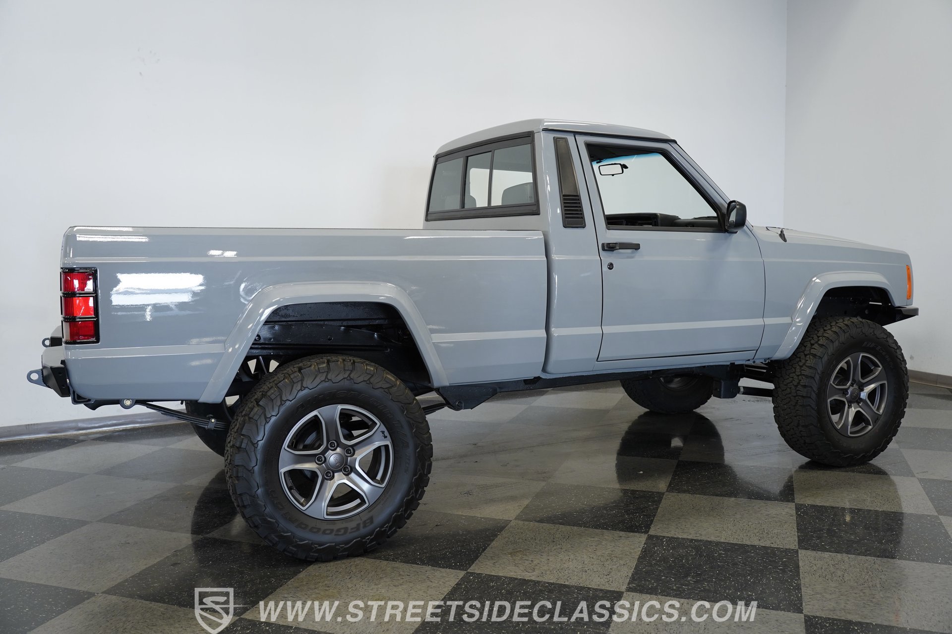 Used 1990 Jeep Comanche Pioneer image 13