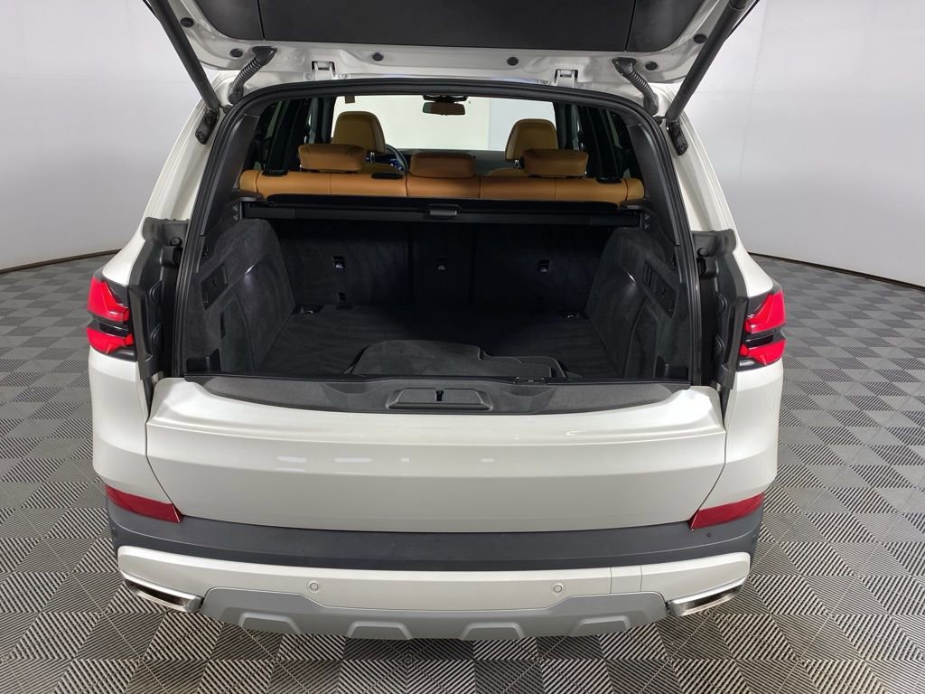 Certified 2024 BMW X5 xDrive40i w/ Parking Assistance Package image 30