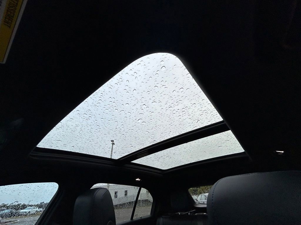 Used 2025 Cadillac XT4 Sport w/ Cold Weather Package image 18