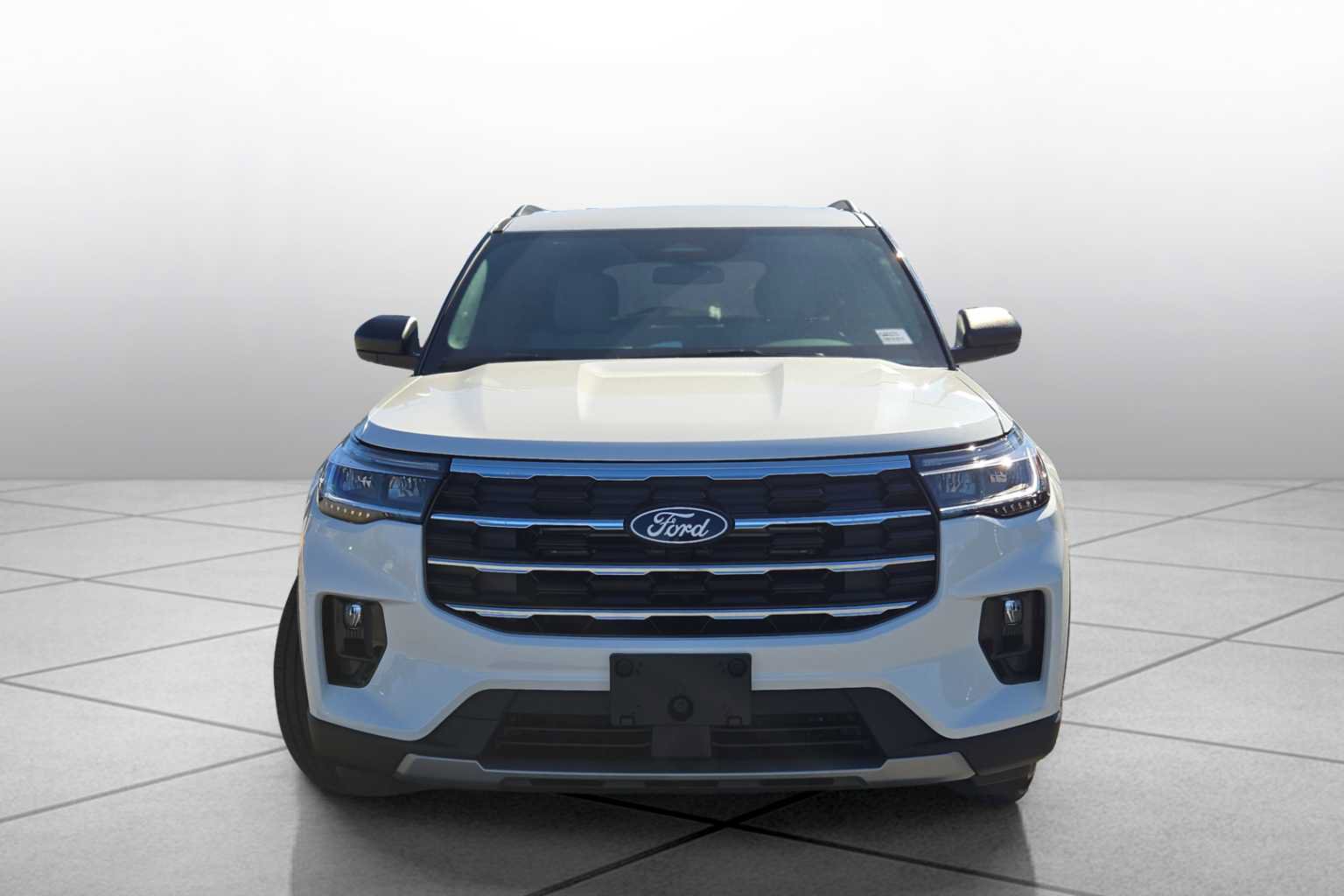 New 2027 Ford Explorer Active w/ Active Comfort Package RWD image 3