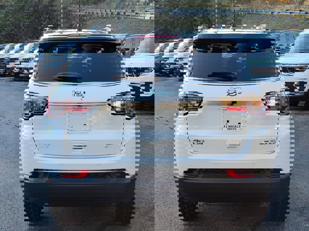 New 2026 Jeep Compass Limited w/ Sun, Sound & Navigation Group image 4