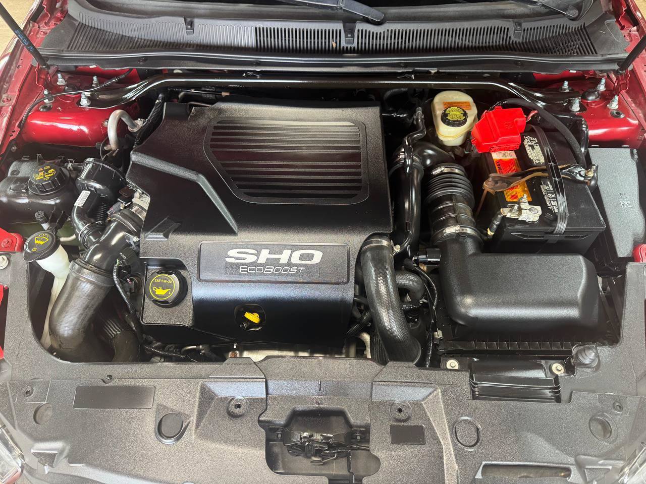 Used 2016 Ford Taurus SHO w/ Equipment Group 401A AWD/4WD image 30