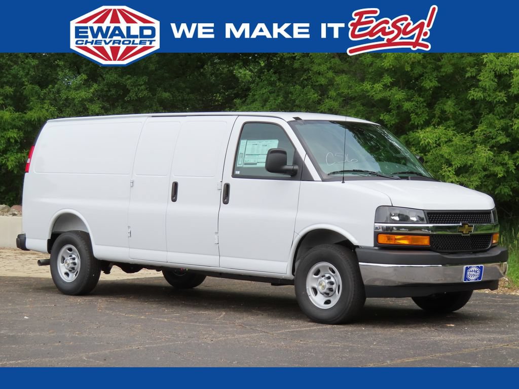 New 2026 Chevrolet Express 3500 Extended w/ Driver Convenience Package