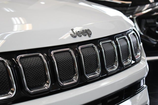 Used 2022 Jeep Compass Limited AWD/4WD image 5