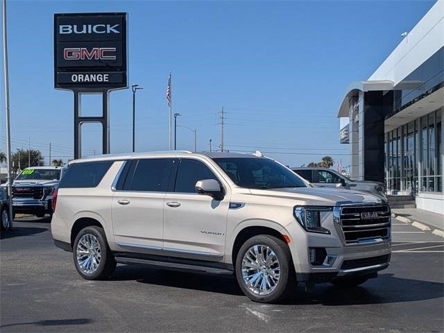 Used 2021 GMC Yukon XL SLT w/ SLT Luxury Plus Package image 2