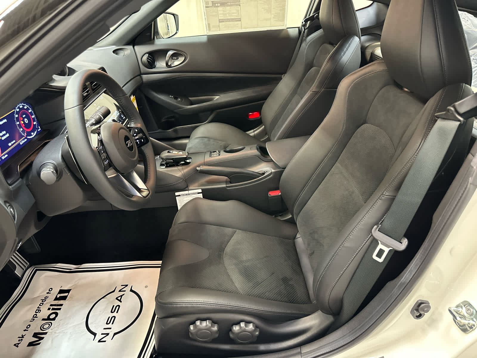 New 2026 Nissan Z Performance w/ Floor Mat Package RWD image 4