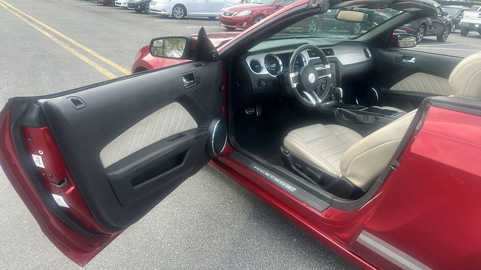 Used 2014 Ford Mustang Premium w/ Equipment Group 202A RWD image 30
