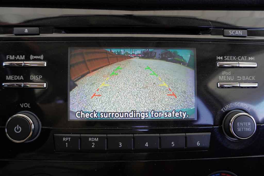 Used 2017 Nissan Rogue S FWD image 13