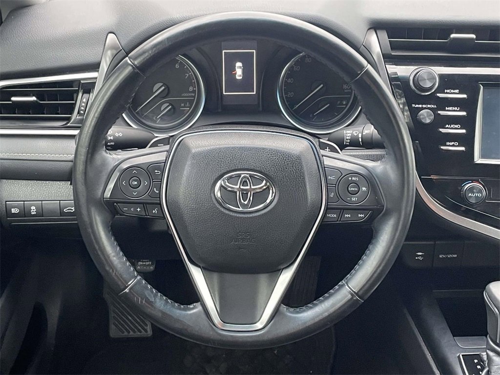 Used 2018 Toyota Camry SE image 12