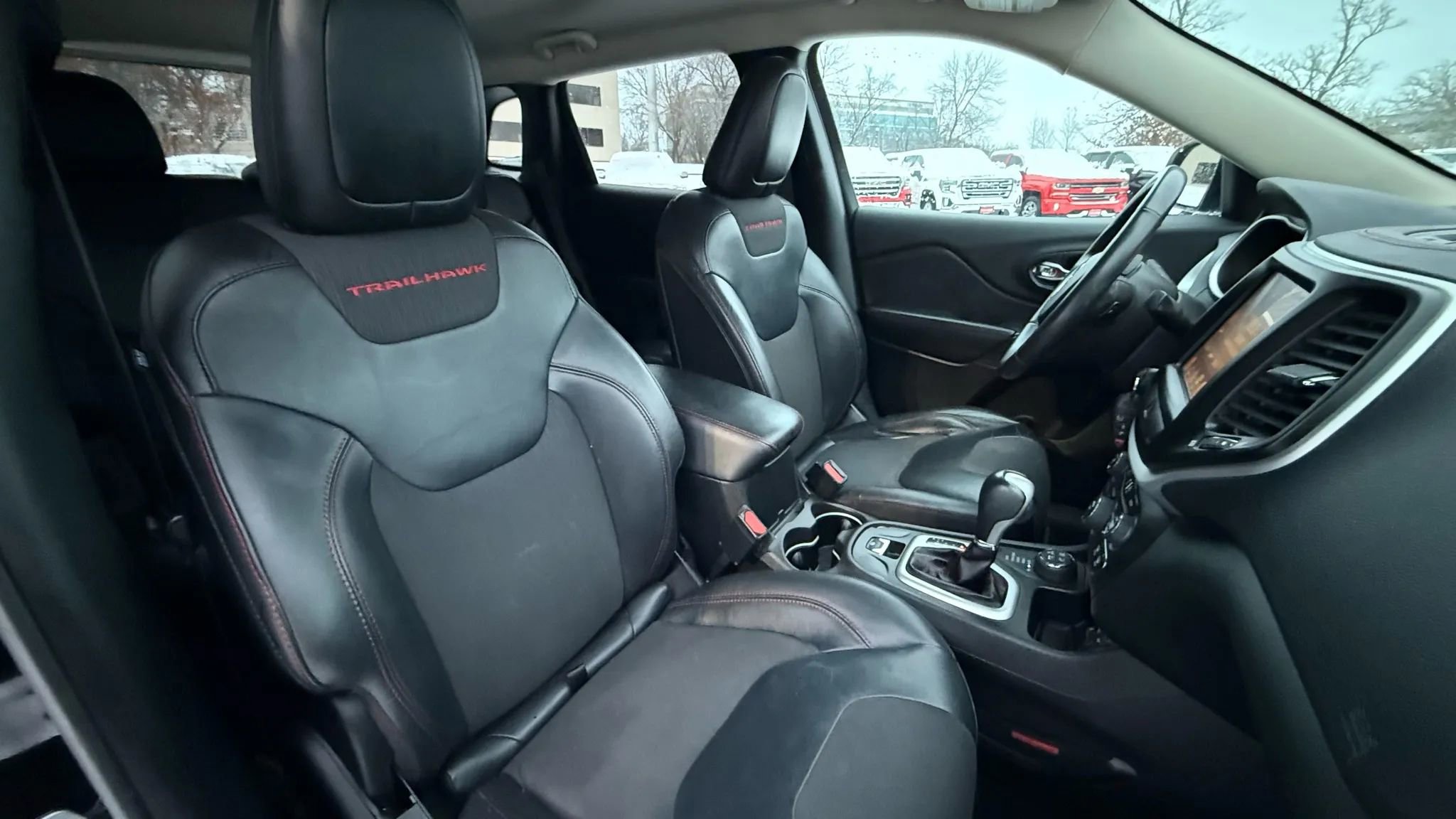 Used 2016 Jeep Cherokee Trailhawk image 32