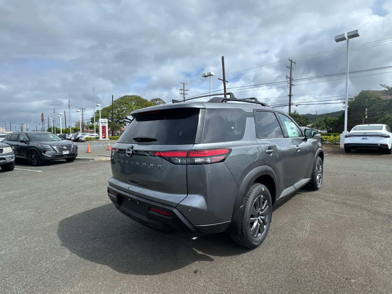 New 2026 Nissan Pathfinder SV FWD image 3