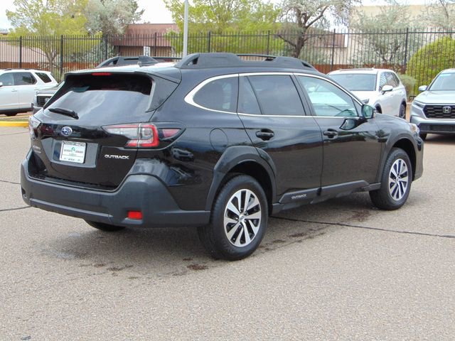 Certified 2025 Subaru Outback Premium AWD/4WD image 4