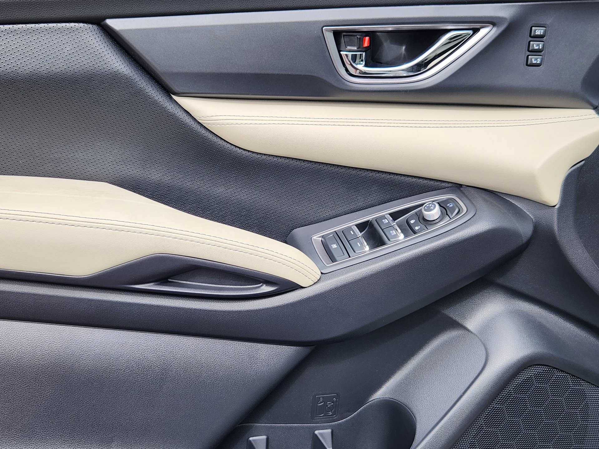 New 2026 Subaru Ascent Limited AWD/4WD image 17