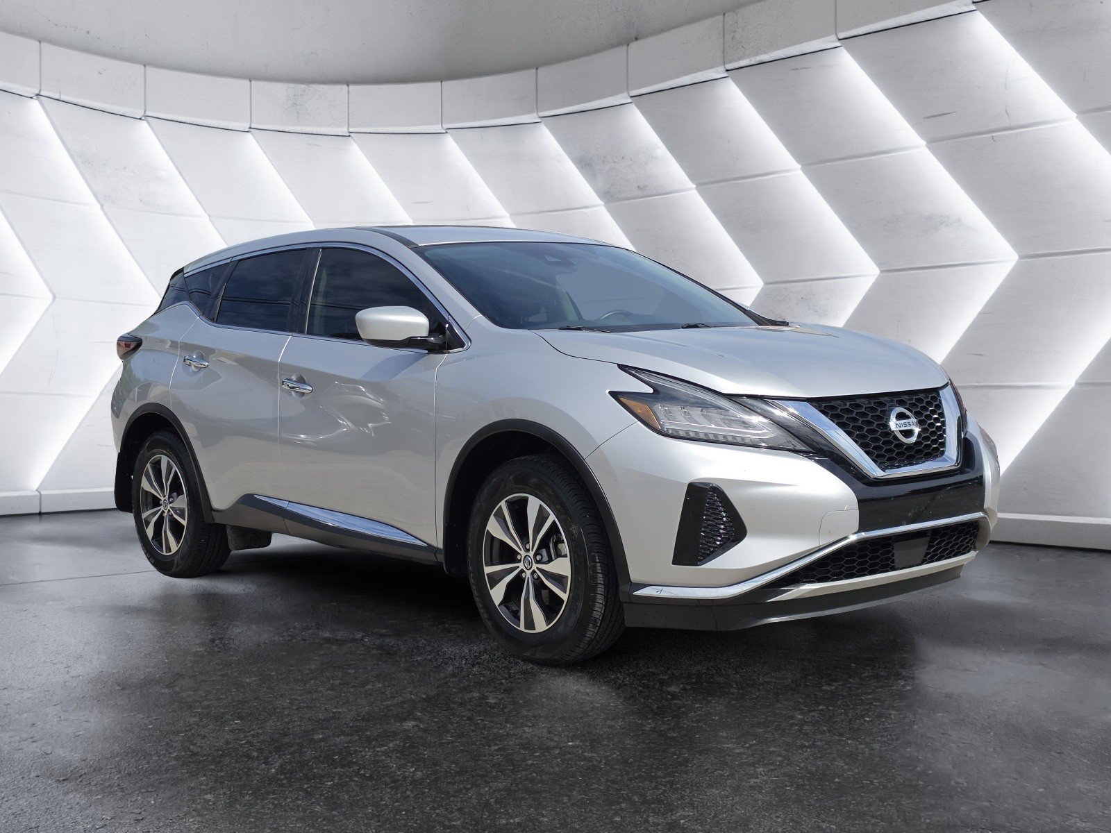 Used 2021 Nissan Murano S FWD image 2