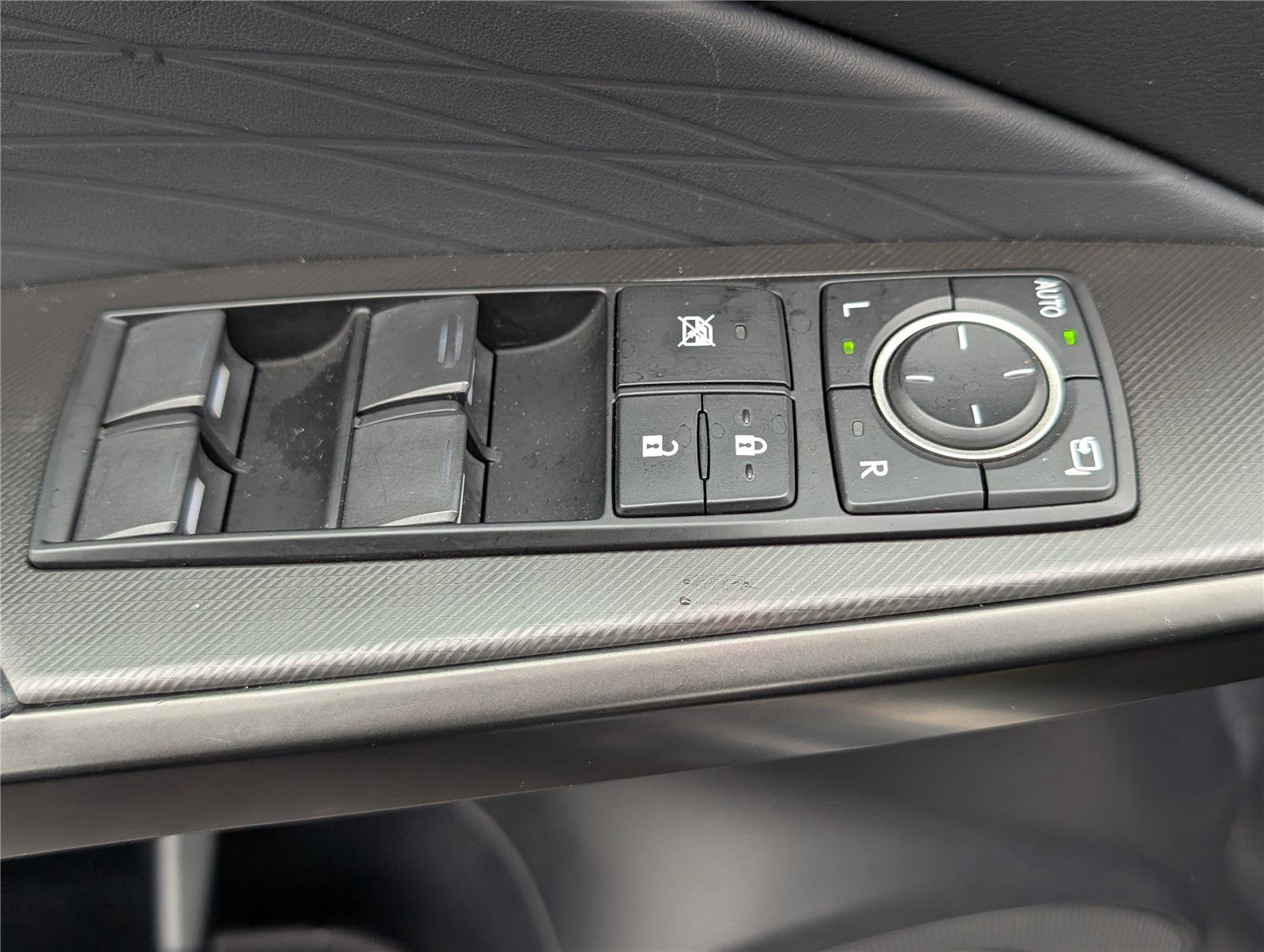 Used 2025 Lexus IS 350 F Sport w/ Navigation Package image 20