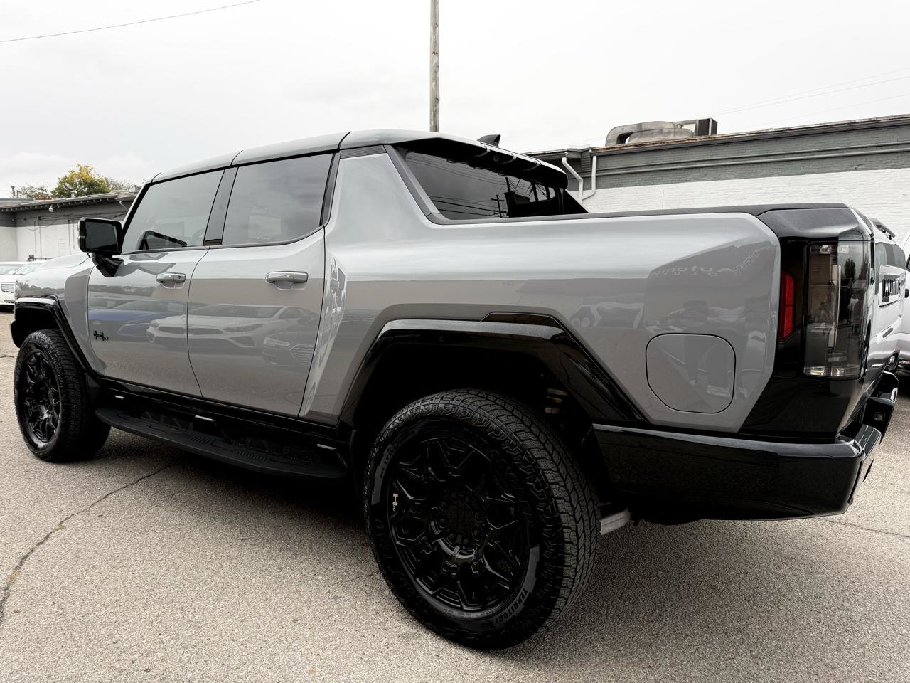 Used 2025 GMC Hummer EV 2X AWD/4WD image 7
