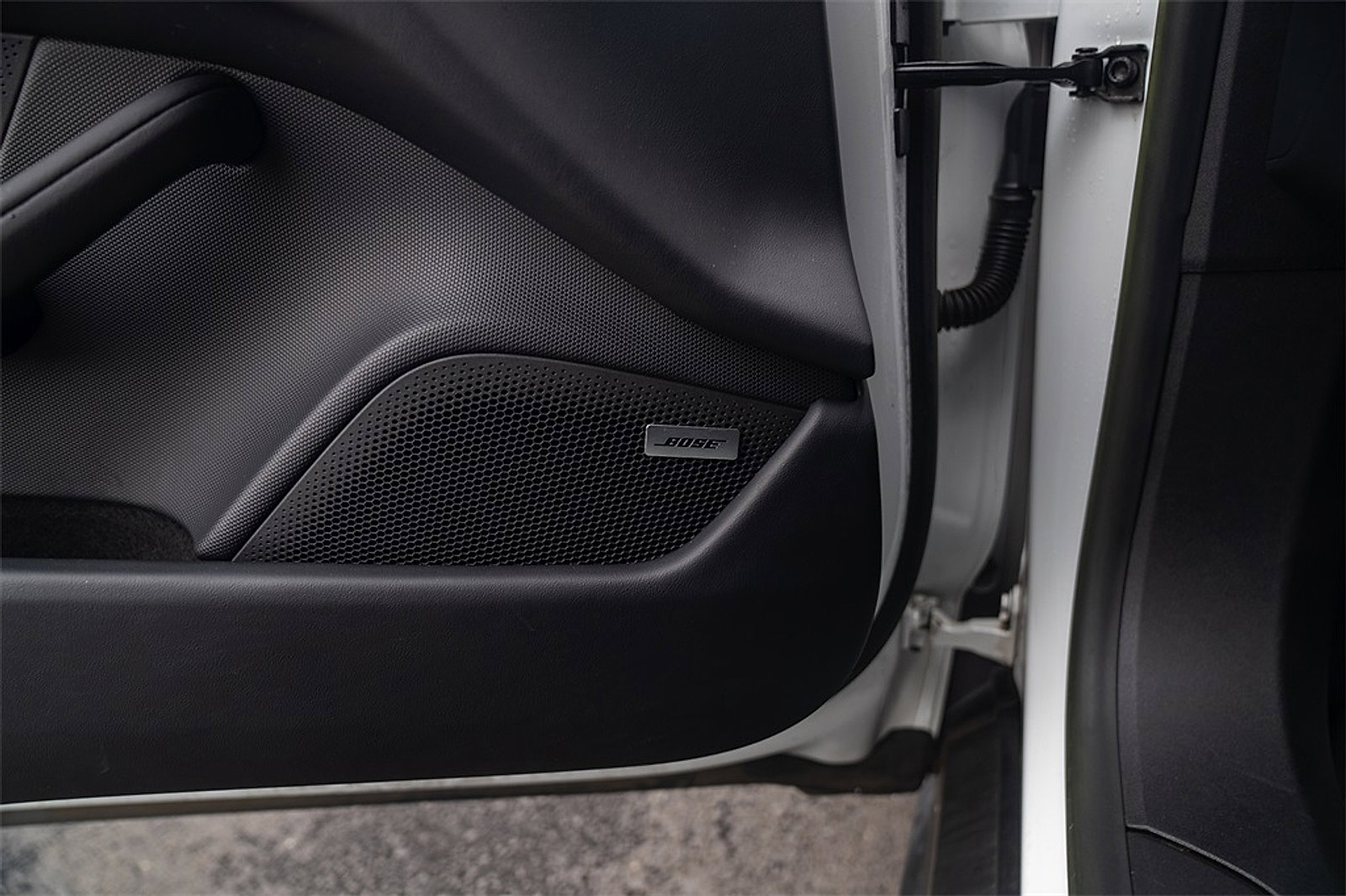 Certified 2023 Porsche Taycan image 17