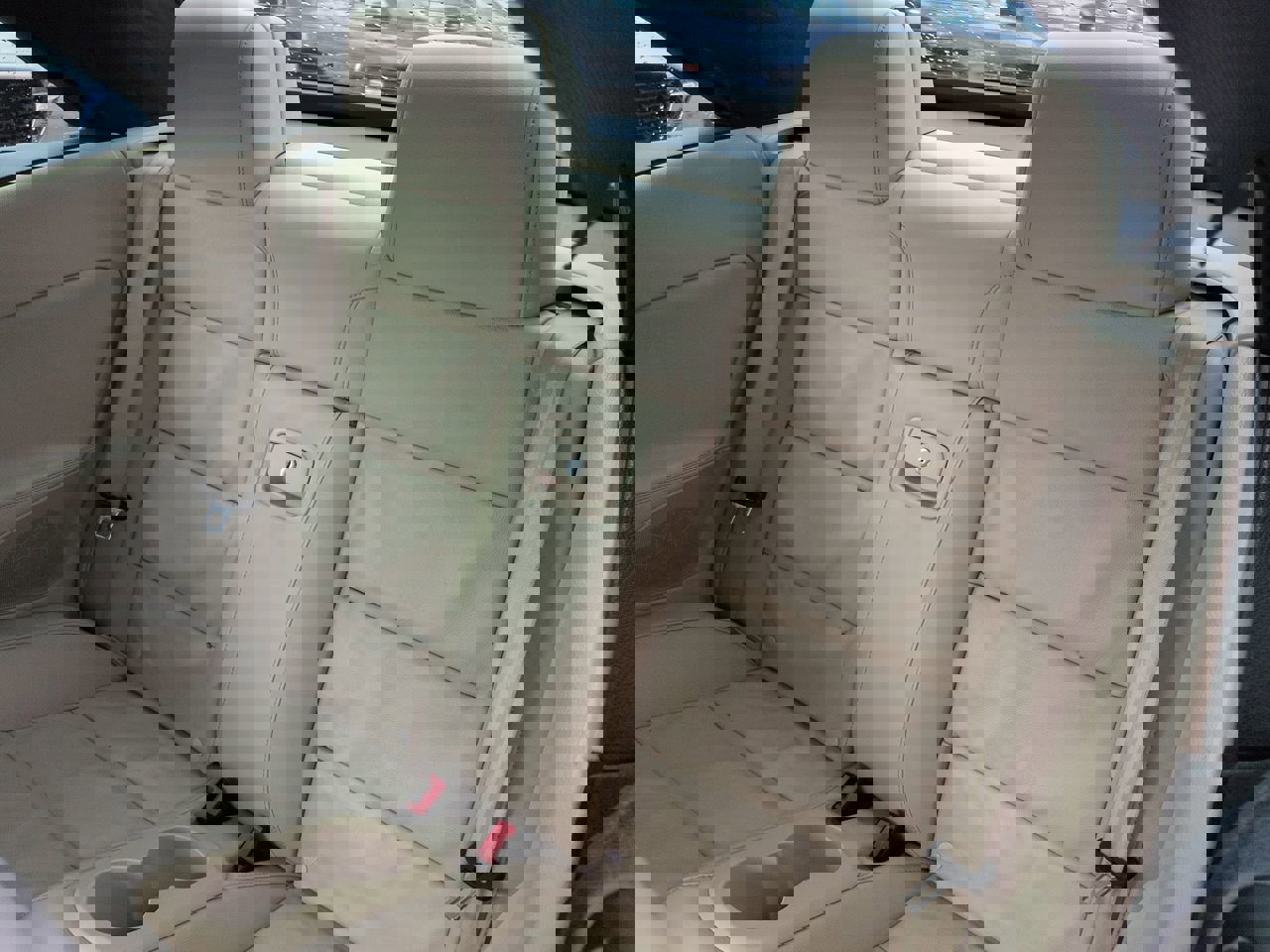 Used 2013 Volkswagen Eos Executive image 13