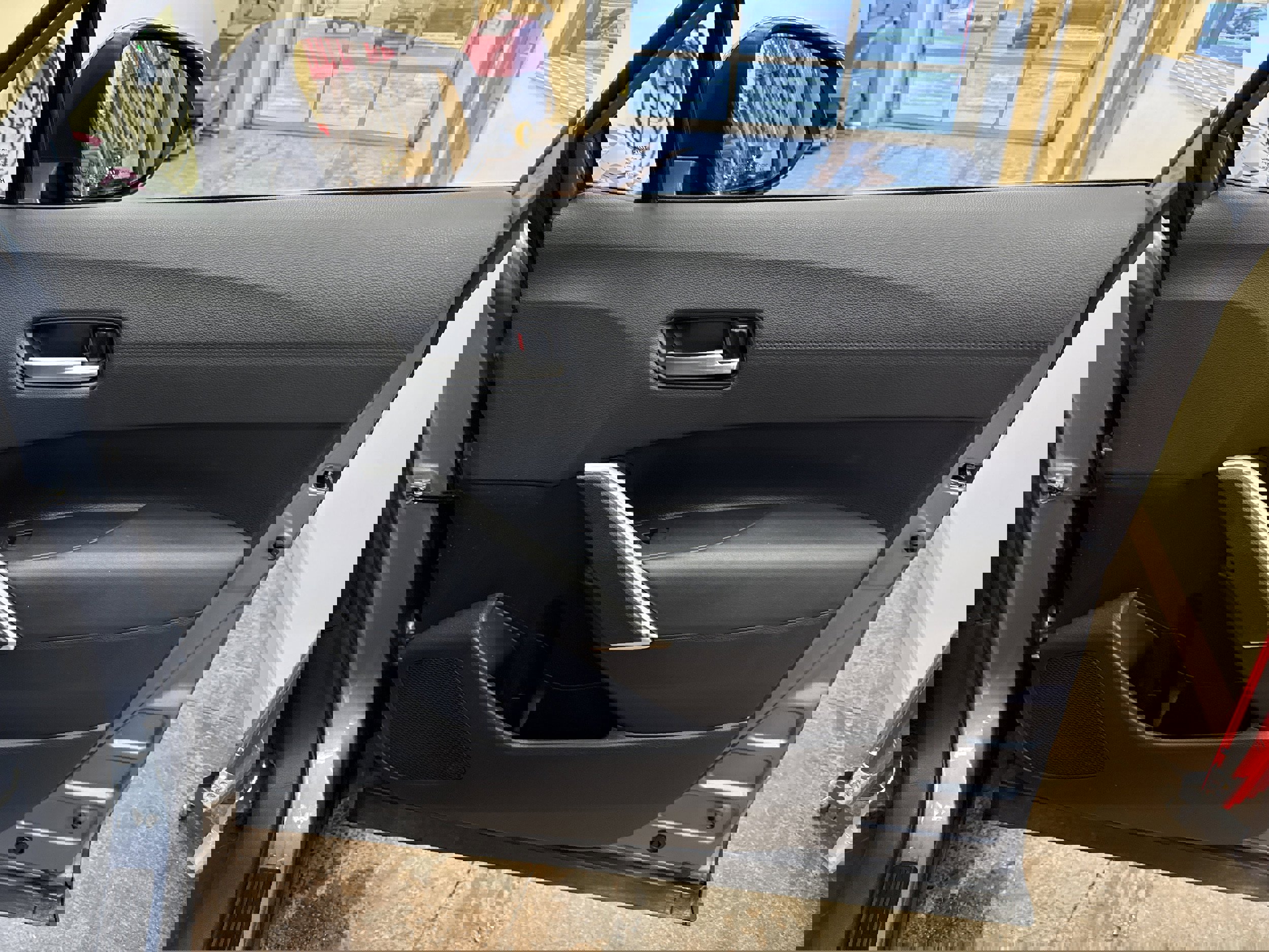 Used 2024 Toyota Corolla Cross XLE w/ Convenience Package image 15