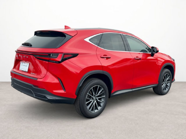 Used 2024 Lexus NX 250 FWD w/ Towing Package (2000 Lbs) image 5