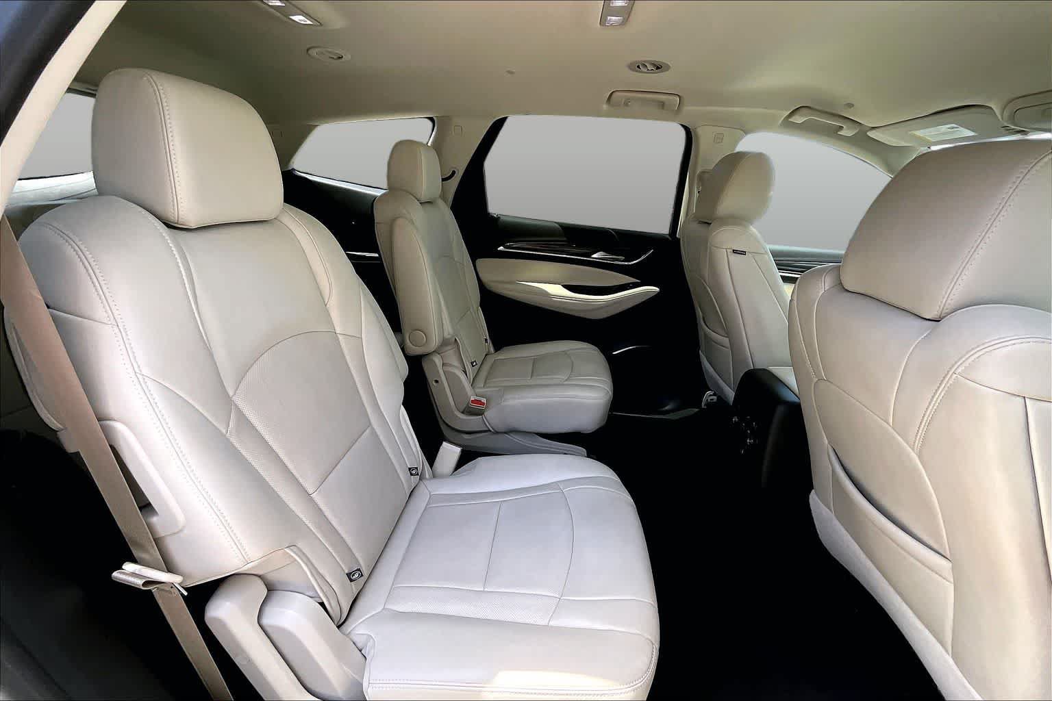 Used 2023 Buick Enclave Essence FWD image 20