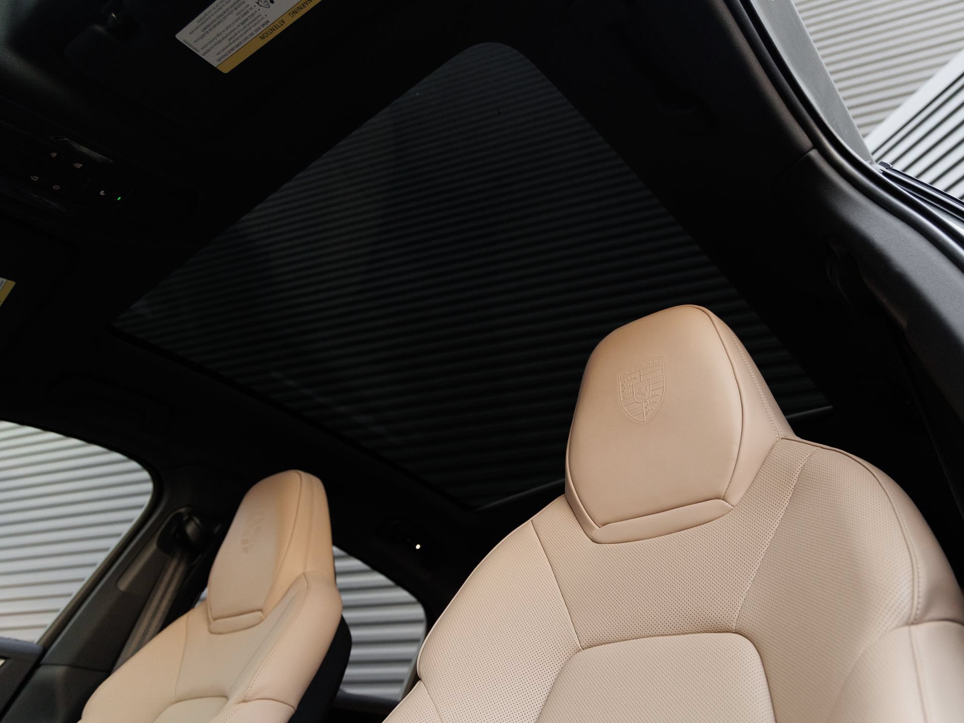 Certified 2025 Porsche Cayenne Coupe AWD/4WD image 14