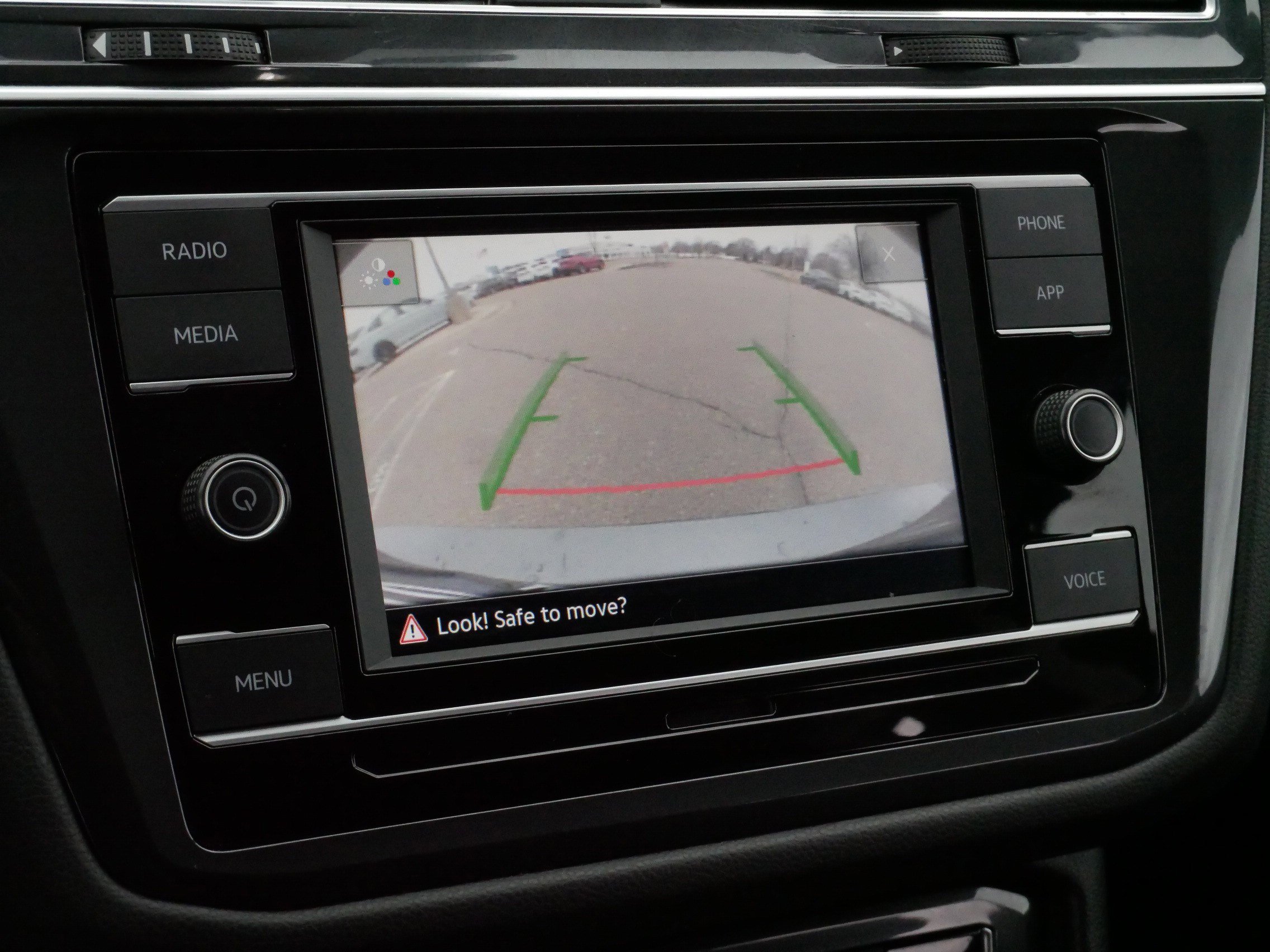 Certified 2022 Volkswagen Tiguan S image 30