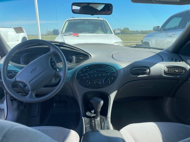 Used 1998 Ford Taurus SE FWD image 22