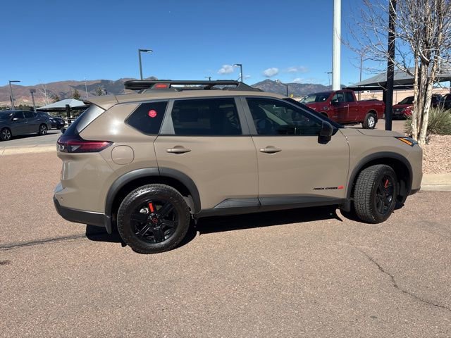 Used 2025 Nissan Rogue SV AWD/4WD image 10