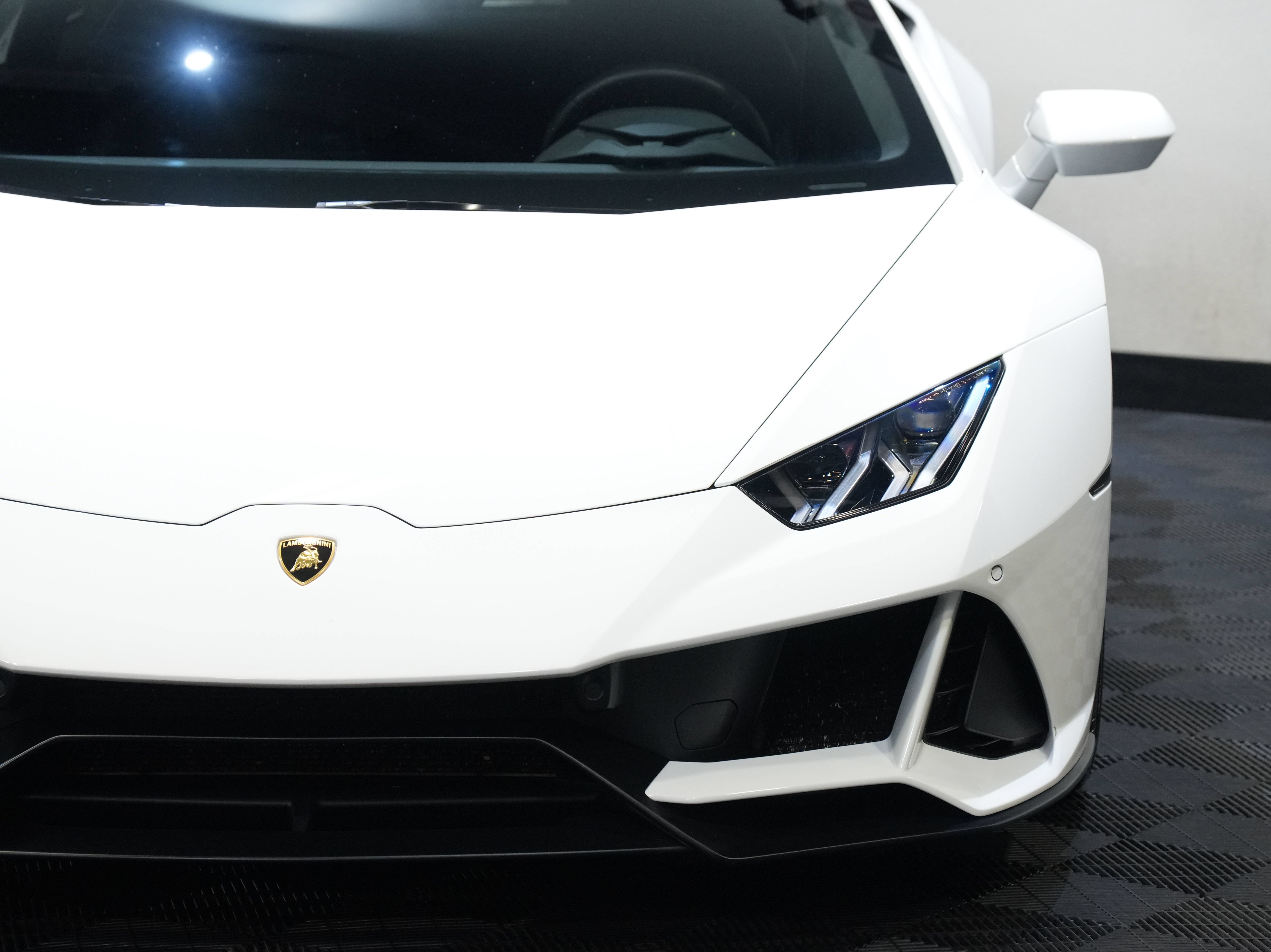 Used 2020 Lamborghini Huracan EVO AWD/4WD image 10