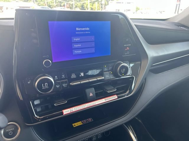 Used 2026 Toyota Highlander XLE AWD/4WD image 32