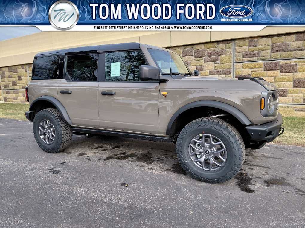 New 2025 Ford Bronco Badlands image 1