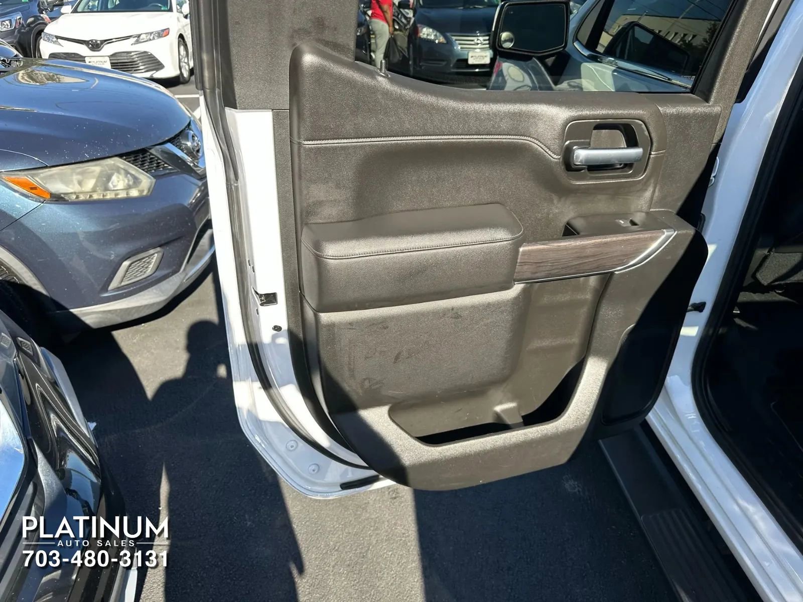 Used 2020 Chevrolet Silverado 1500 LTZ w/ LTZ Premium Package image 18