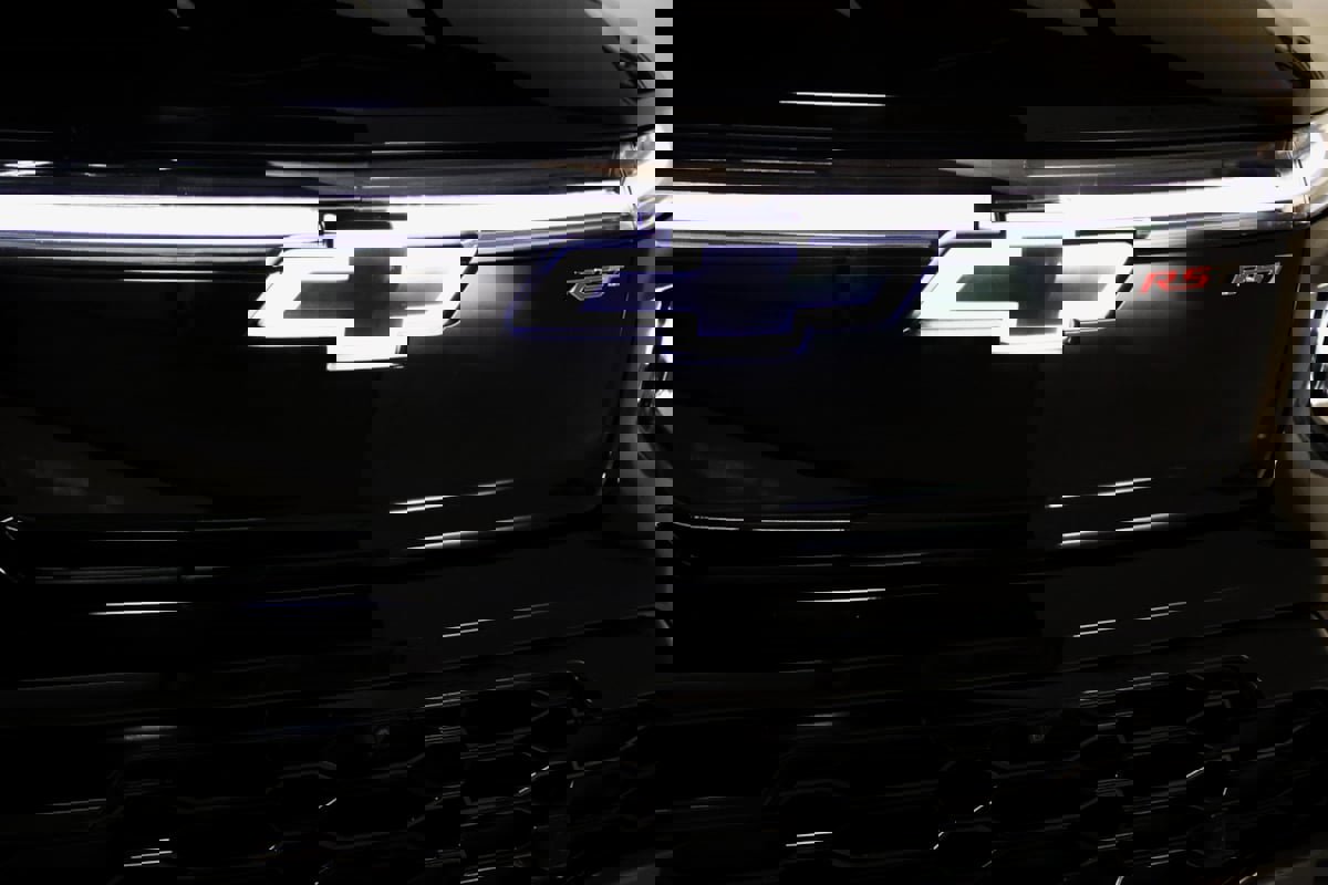 Used 2024 Chevrolet Silverado EV RST image 33