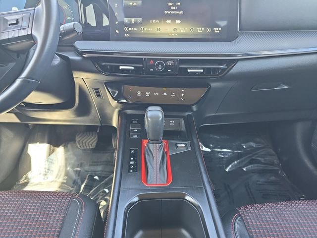 Certified 2025 Nissan Kicks SR w/ Illumination Package image 3