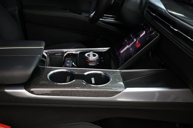 Used 2025 Cadillac Escalade V image 87