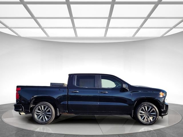 Used 2020 Chevrolet Silverado 1500 Custom w/ Custom Value Package image 4