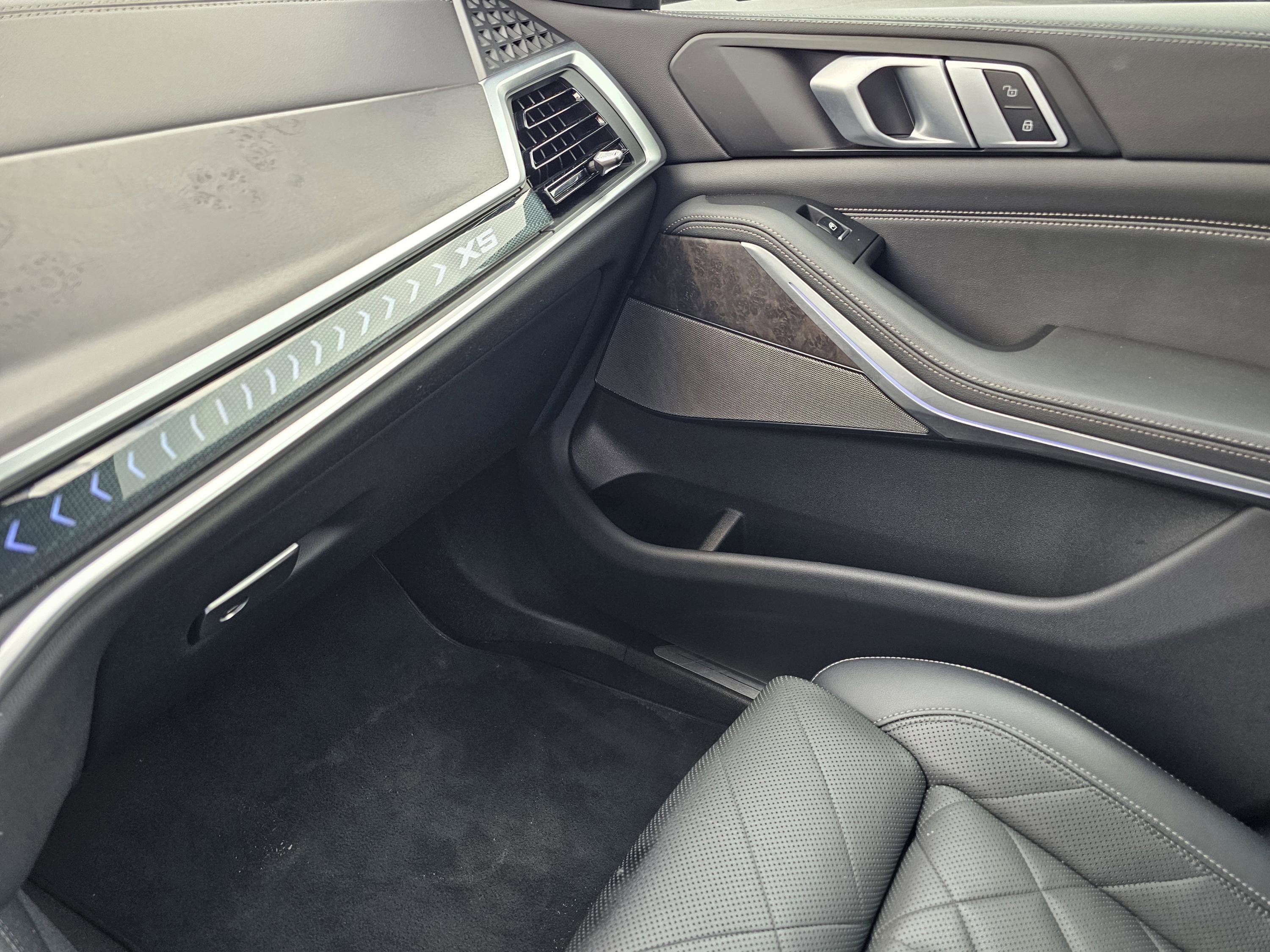 Used 2025 BMW X5 xDrive40i image 26