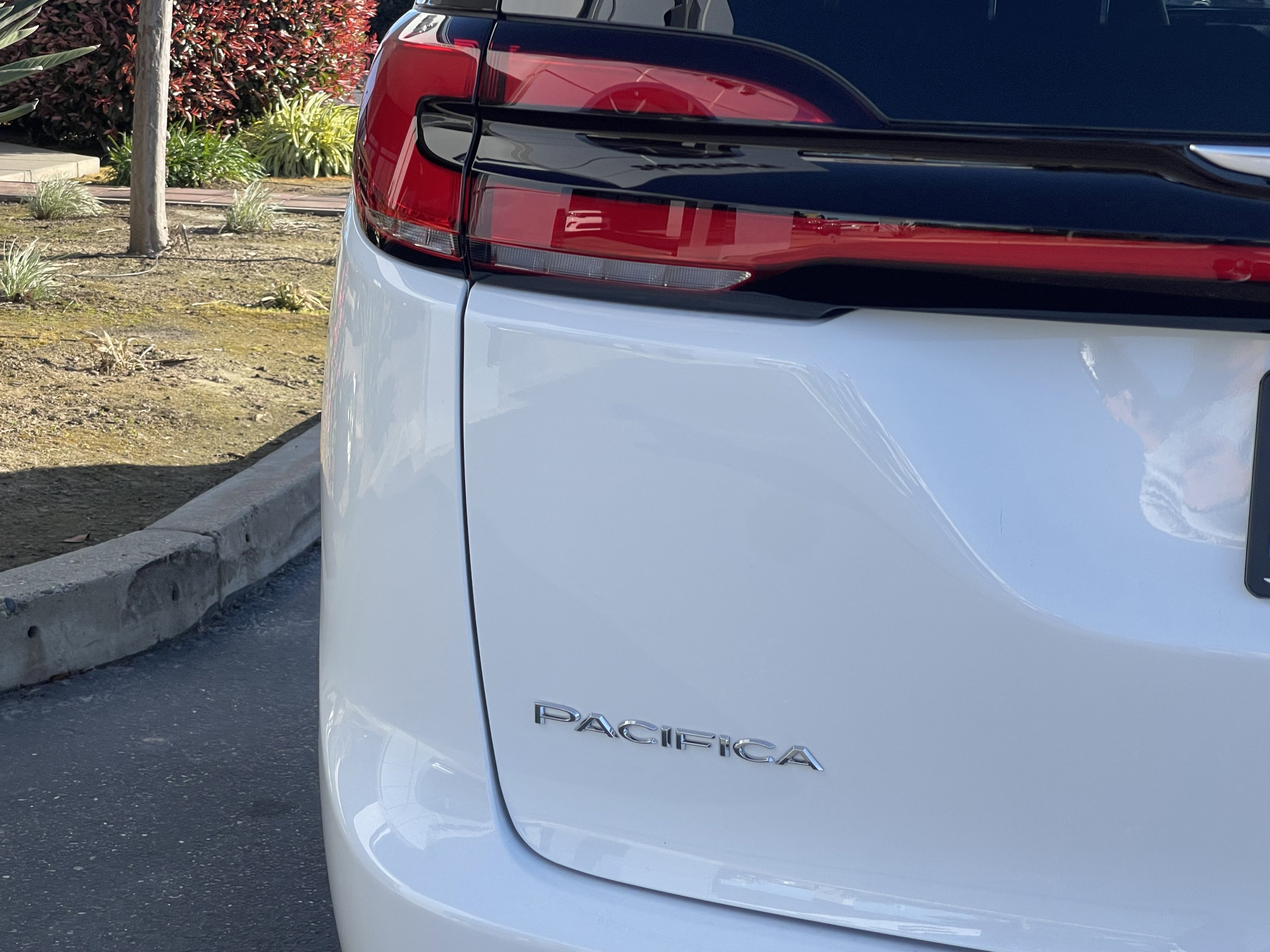 New 2026 Chrysler Pacifica Select FWD image 11