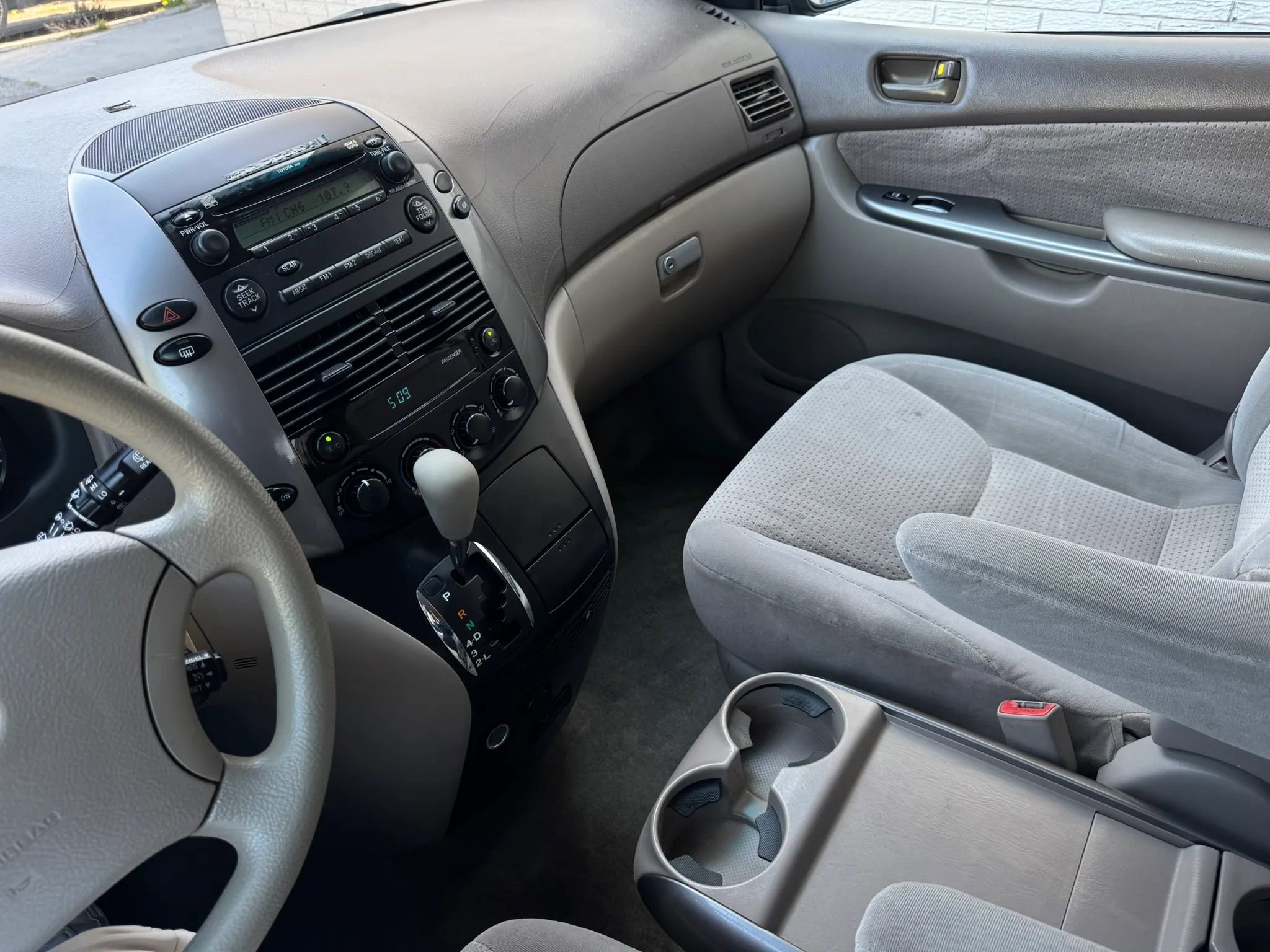 Used 2008 Toyota Sienna LE FWD image 35
