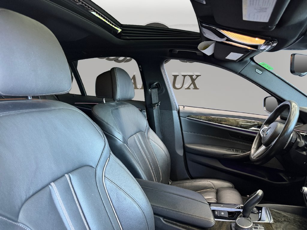 Used 2020 BMW 540i w/ M Sport Package RWD image 15