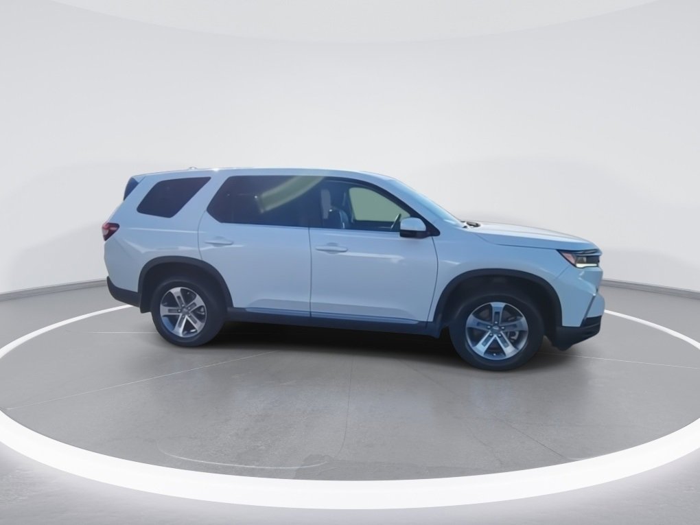 Used 2023 Honda Pilot EX-L image 9
