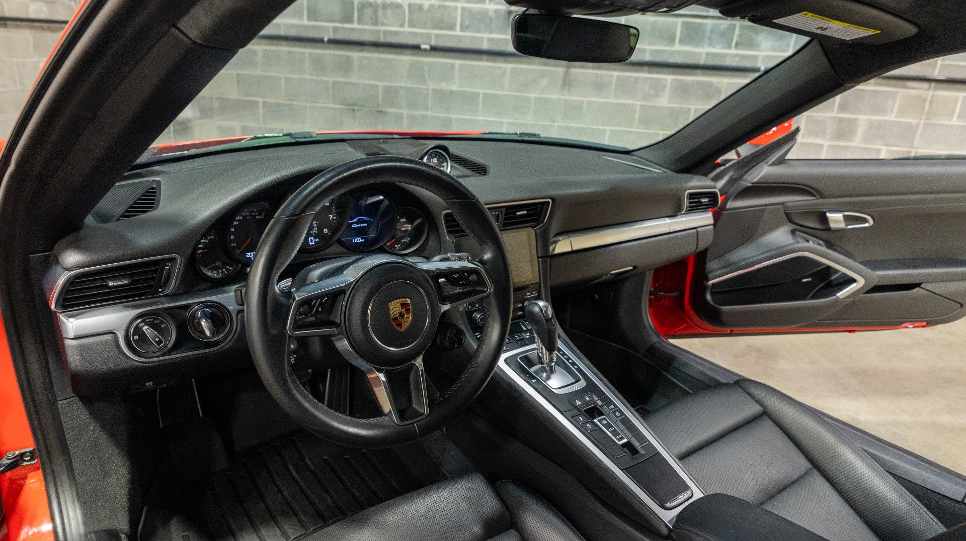 Used 2018 Porsche 911 Carrera RWD image 48