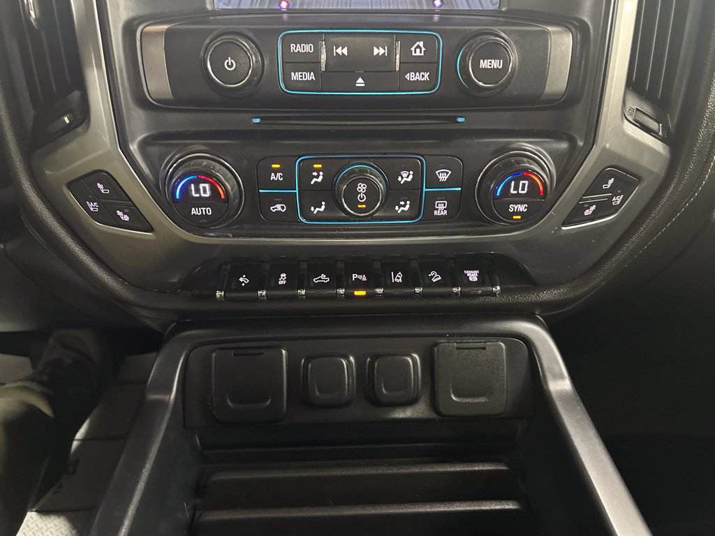 Used 2015 Chevrolet Silverado 2500 LTZ w/ Duramax Plus Package AWD/4WD image 43