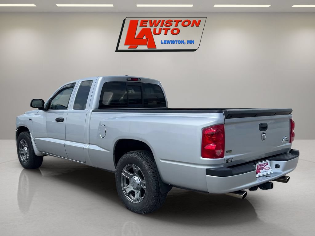 Used 2009 Dodge Dakota Big Horn w/ Utility Group AWD/4WD image 3